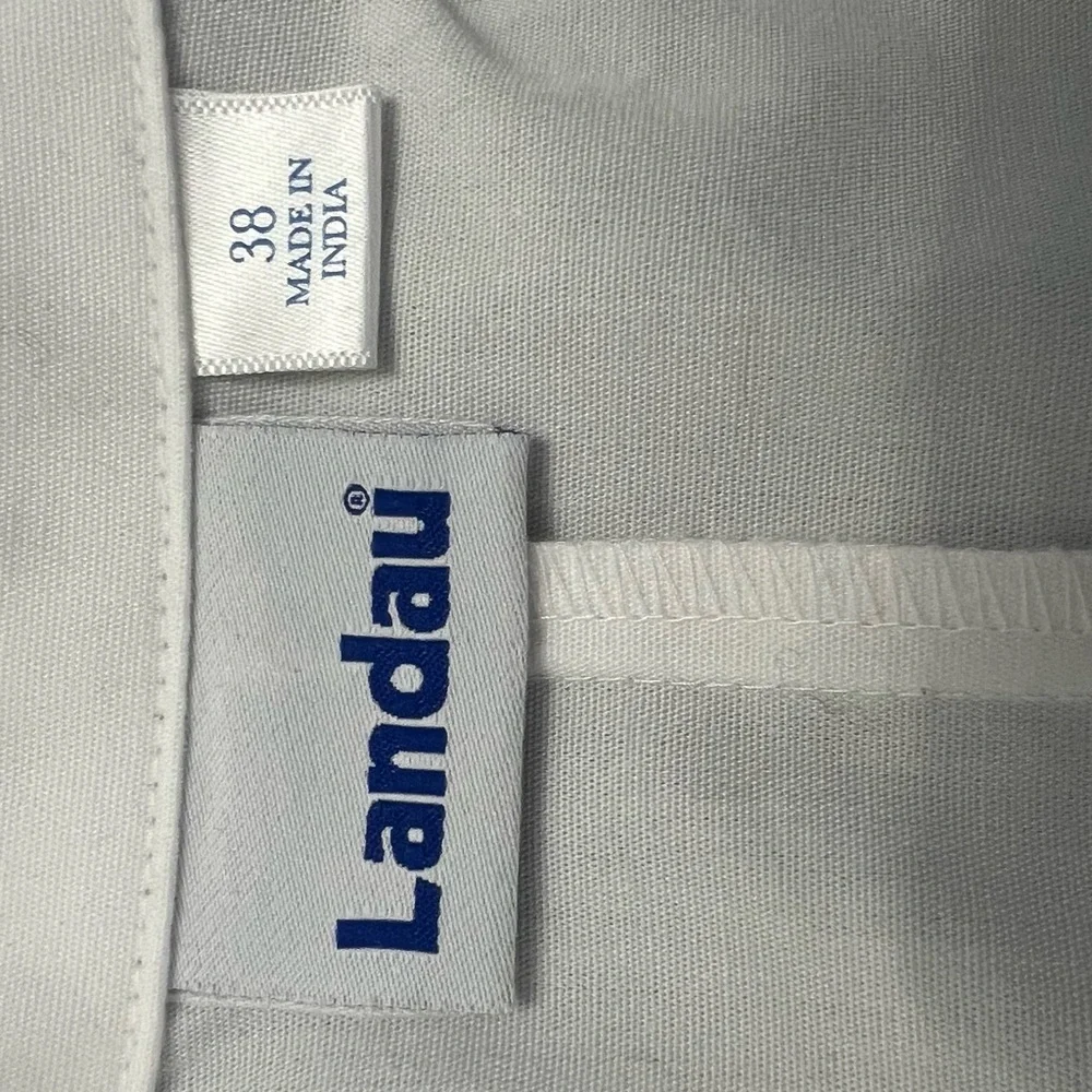 THERANOS Lab Coat - Picture 4 of 4